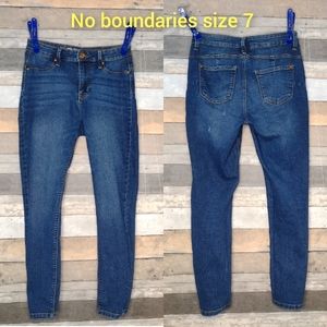 No boundaries jeans
